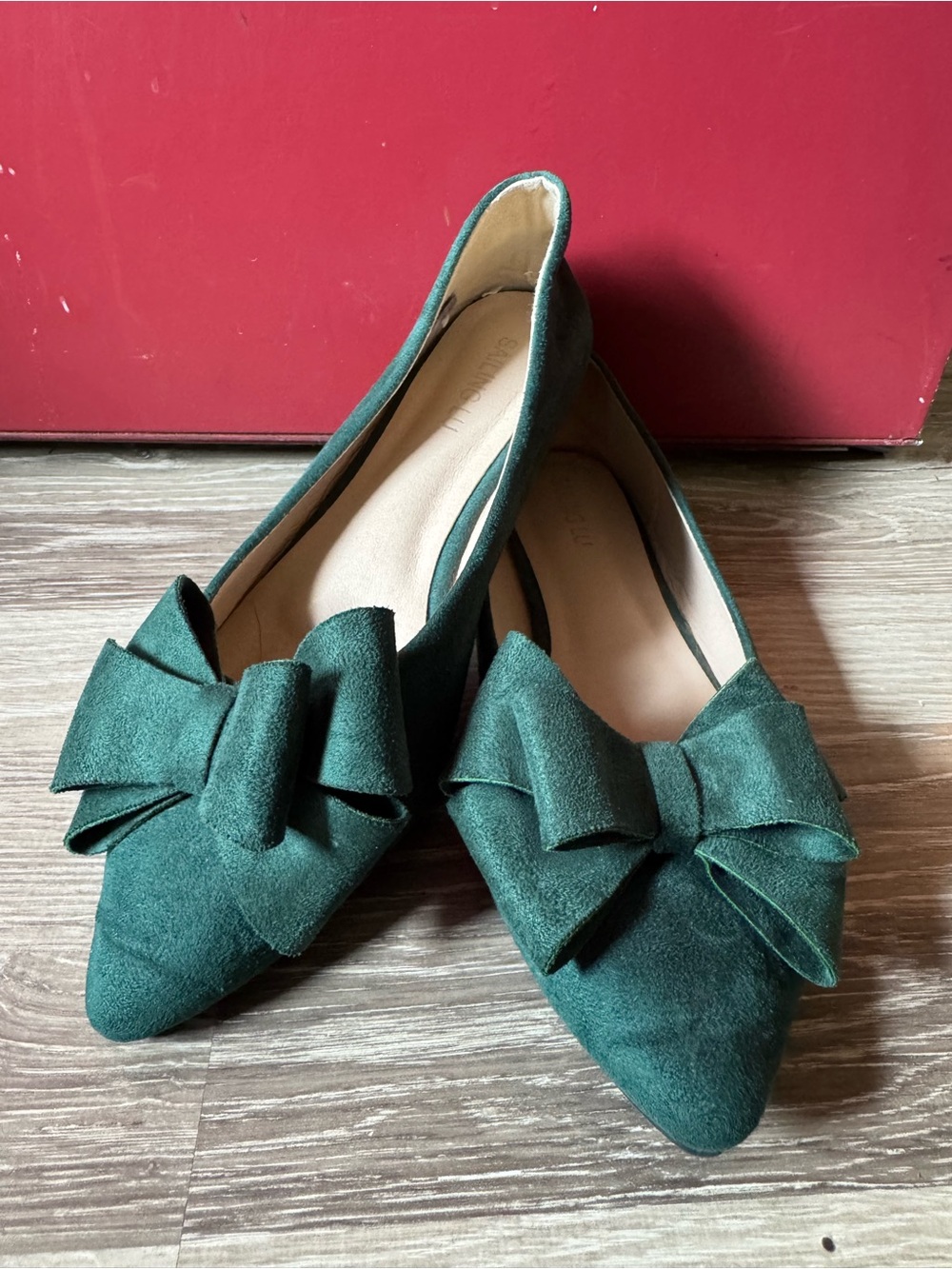 Pointed-Toe Bow Flats in Deep Green